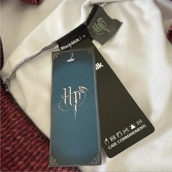 Bundle (2) BLACKMILK RON and HARRY CHRISTMAS SWEATERS - Picture 4 of 7